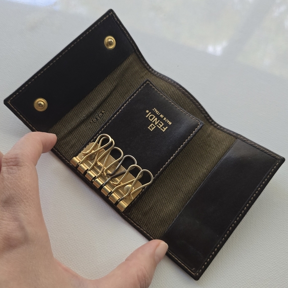 🔑 FENDI Zucca 6 Key Holder - Picture 9 of 14
